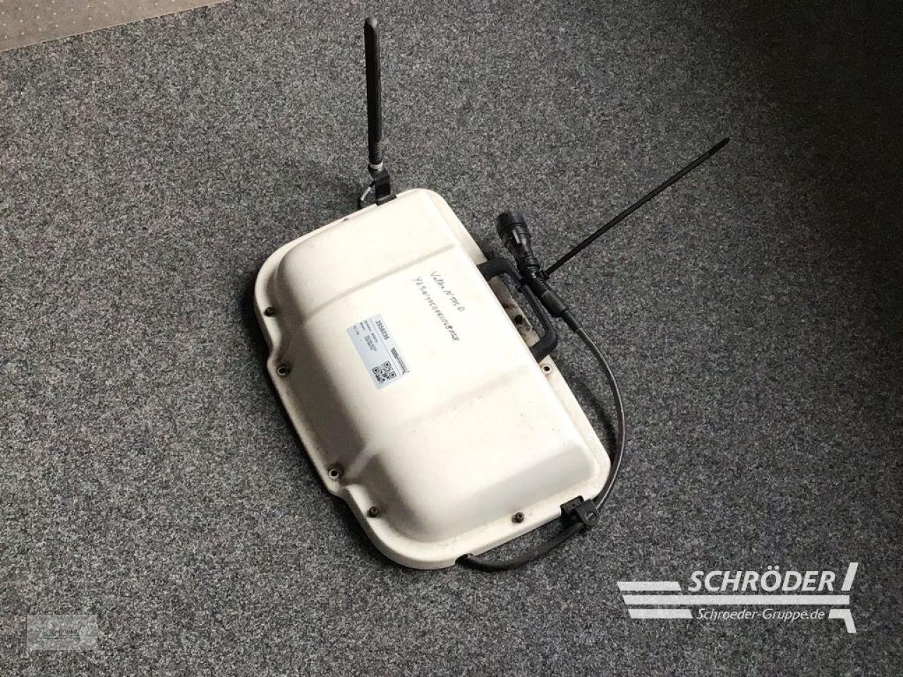 Parallelfahr-System del tipo Sonstige AUTO GUIDE RTK NTRIP EMPFÄNGER | VALTRA, Gebrauchtmaschine en Penzlin (Imagen 3)